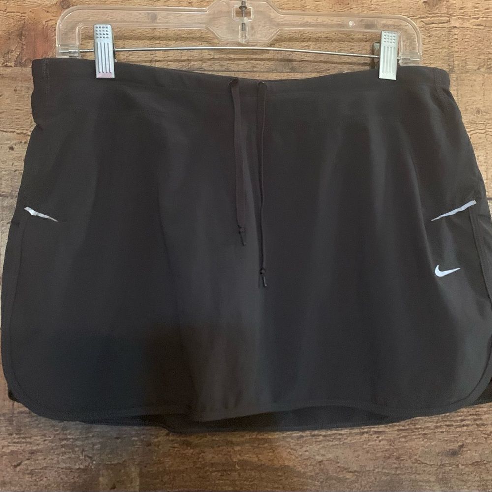 Nike gray athletic skirt, size large